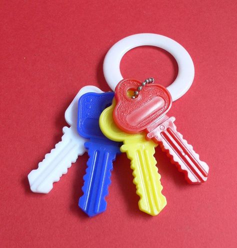 Vintage baby rattle keys from the 70's & 80's. I still have my daughter's keys. 70s Toys, Toy Keys, Childhood Memories 70s, Vintage Fisher Price, Vintage Memory, Barbie Dream, Cabbage Patch Kids, Vintage Tupperware, Childhood Toys