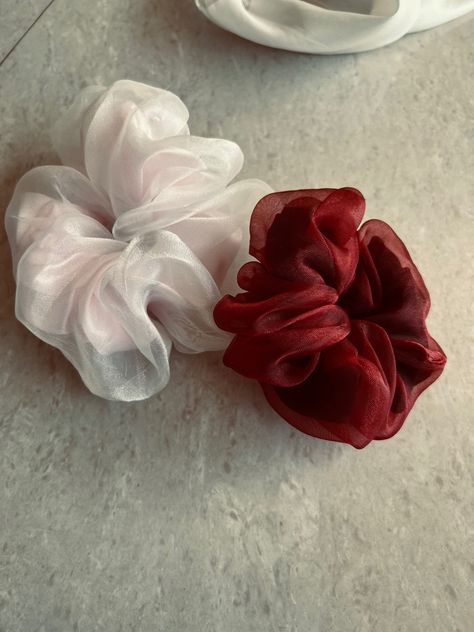 #fashion #diy #scrunchies #handmade @scrun_chieez(insta) Organza Scrunchie, Fashion Diy, Diy Handmade, Scrunchies