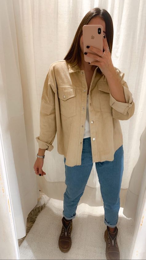 Tan And Denim Outfit, Tan Jean Jacket Outfit, Tan Jean Jacket, Camel Jeans, Jean Jacket Outfits, Denim Jacket Outfit, River City, Beige Outfit, Basic Outfits