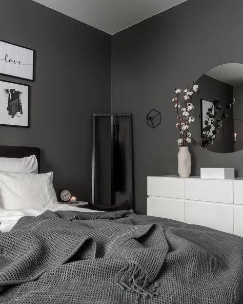 Workspace Bedroom, White Bedroom Decor, Luxury Bedroom Decor, Dekorasi Kamar Tidur, Gray Bedroom, Master Bedrooms Decor, Room Inspiration Bedroom, Room Ideas Bedroom, Bedroom Styles