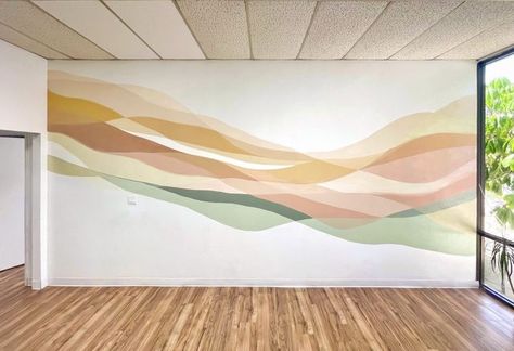 Subtle Mural, Abstract Wall Mural Diy, Cool Wall Painting Ideas, Abstract Mural, Belmont Park, Office Mural, Wall Murals Diy, Trieste Italy, Interior Murals