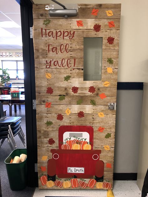 Fall Decorations Door Classroom, Fall Themed School Doors, Fall School Door Ideas, Fall Classroom Decorations High School, Thanksgiving Door Decorations For Office, Fall Door Contest Ideas, Fall Door For Classroom, Thanksgiving Preschool Door Ideas, Fall Cubicle Decor Office Work