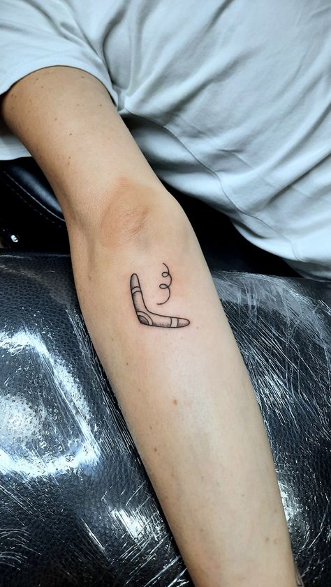 Boomerang Tattoo, Aus Tattoo, Karma Tattoo, Boomerangs, Design Drawings, Body Modifications, Tattoo Design Drawings, New Tattoos, Tattoo Design