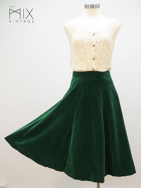 40's Green Velvet Skirt A Line Full Circle Skirt by TheMixVintage Green Full Skirt With Lining, Green Full Gathered Skirt, Vintage Green Flared Skirt Bottoms, Vintage Green Full Skirt, Relaxed Full-length Green Skirt, Green Velvet Skirt, Skirt A Line, Full Circle Skirt, Fantasy Wardrobe