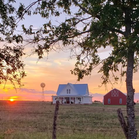 @downie4gables on Instagram: “Pulled down the lane at just the right time last night to catch this beautiful sunset! #fourgables #southernlivinghouseplan #farmhouse…” The Soft Life, A Soft Life, Future Farms, Dream Life House, Country Lifestyle, The Lane, Soft Life, Living Your Best Life, Ranch Life