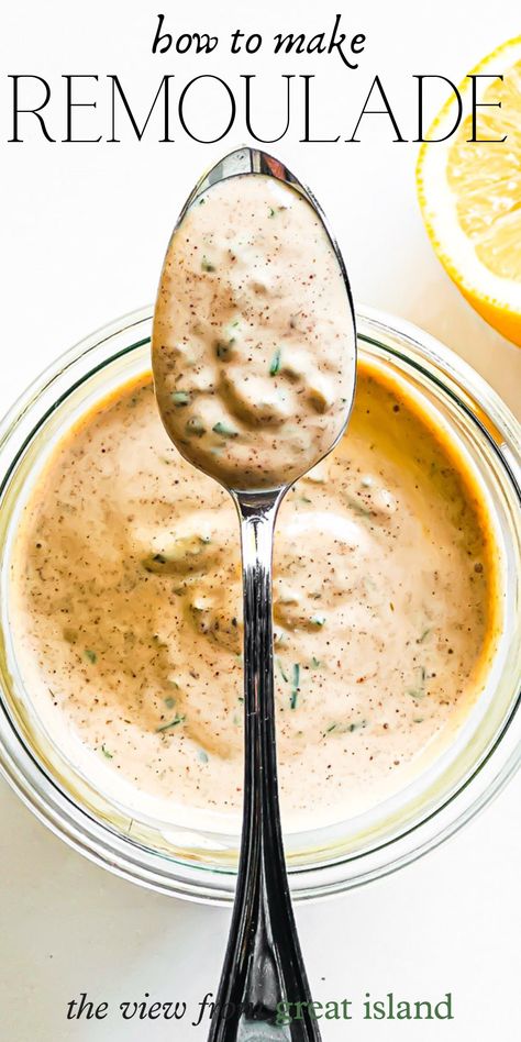 30 second remoulade sauce is an authentic French/Cajun recipe perfect for crab cakes, shrimp, Po'Boy sandwiches, and dipping all kinds of fried food! Cajun Remoulade, Chipotle Ranch Dressing, Peach Bread, Shrimp Po Boy, Chipotle Ranch, Cajun Food, Remoulade Sauce, Seafood Platter, Small Food Processor