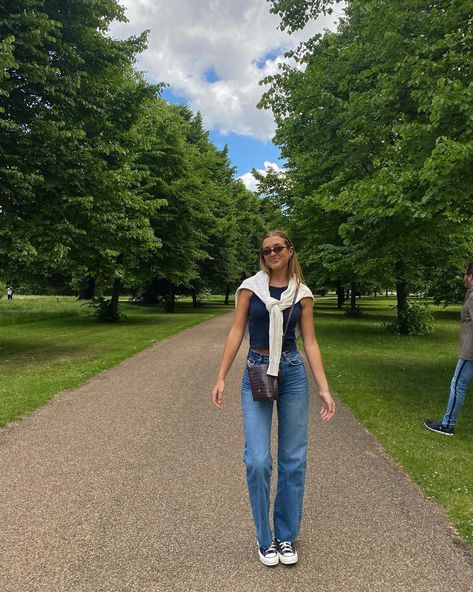 Kate Robinson, Mama Style, Overalls, Fashion Inspo, Style Inspiration, Pants, On Instagram, Instagram, Trousers