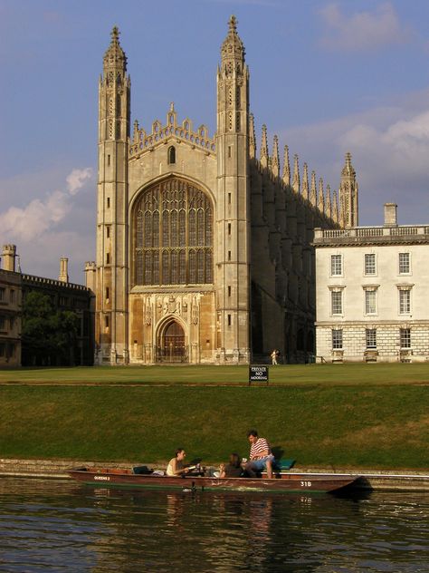 Kings College, Cambridge, England Cambridge Study Aesthetic, Cambridge University Outfit, Kings College Cambridge, Kings College Aesthetic, Kings College, Kings College London, Cambridge University Aesthetic, Cambridge Architecture, King's College Cambridge