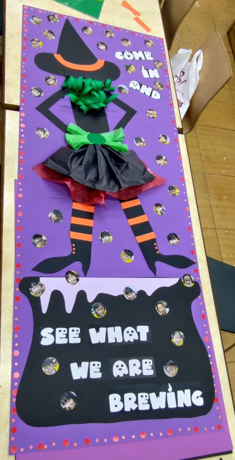 What we are brewing door. Halloween door. Witch door. Witch Door Decoration, Witch Door, Class Door, Classroom Door, Halloween Door, Wicked Witch, Door Decoration, Door Decorations, Witch