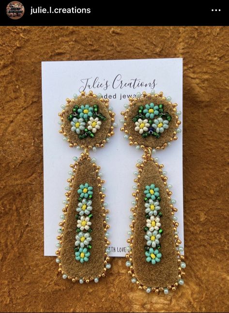 Indigenous Earrings Beaded, Delica Beaded Earrings, Hide Earrings, Metis Beading, Powwow Beadwork, Beading Native, Indigenous Beaded Earrings, Native Bead Work, Beaded Tapestry