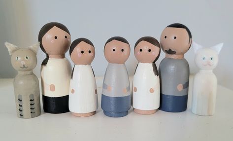 Wooden People Family, Peg Dolls Family, Peg Doll Farmer, Peg Family, Nativity Peg Doll, Peg Doll Family, Wooden Peg Doll Family, Peg Doll, Wooden Dolls