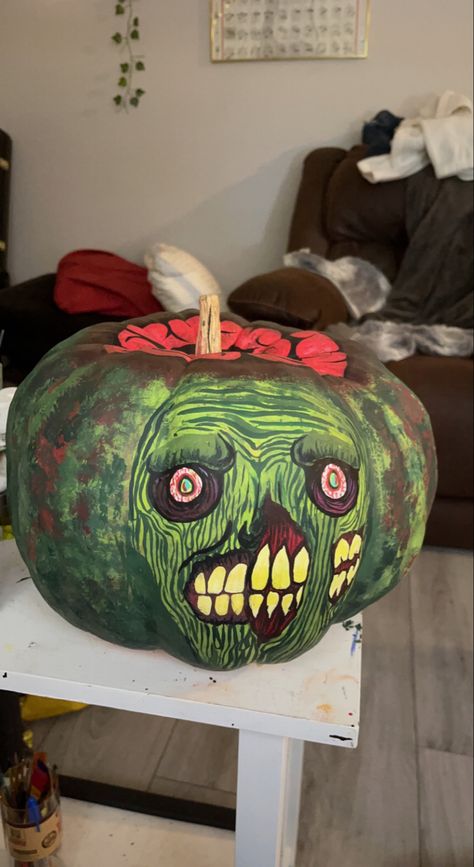 Zombie Pumpkin Painting, Zombie Pumpkin, Zombie Pumpkins, Halloween Pumpkin Designs, Painted Pumpkin, Halloween Countdown, Frog Art, Pumpkin Painting, Halloween 2