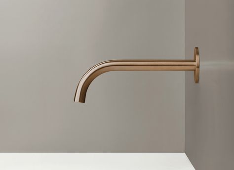 Piet Boon Bath Faucets & Fixtures for Cocoon Cocoon Bathroom, Copper Bathroom Fixtures, Western Bathroom Decor, Copper Collection, Bathroom Containers, Copper Taps, Copper Bathroom, Bathroom Sconces, Bathroom Taps