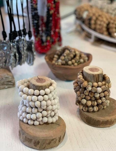 ♥ Natural Wood Jewelry Display, Flat Jewelry Display, Wood Crate Jewelry Display, Rustic Bracelet Display, Diy Retail Jewelry Display, Retail Bracelet Display Ideas, Bracelet Displays For Craft Shows Diy, Rustic Earring Display, Bracelet Store Display