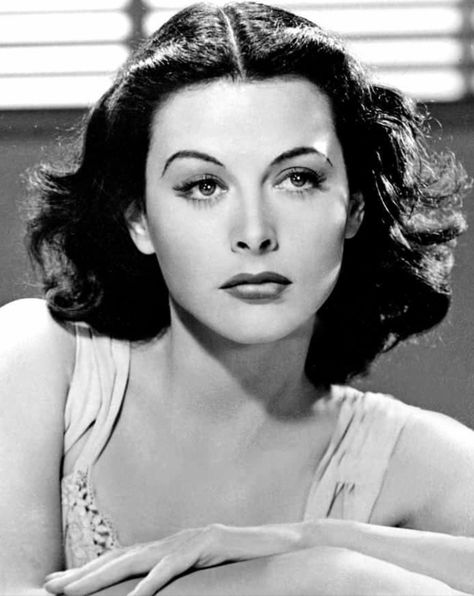 Hedi Lamarr, Oud Hollywood, Smart Woman, Stars D'hollywood, Old Hollywood Actresses, Classic Film Stars, Hedy Lamarr, Olivia De Havilland, Ingrid Bergman