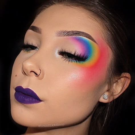 Dark Rainbow Makeup, Lisa Frank Inspired Makeup, Rainbow Brite Makeup, Rainbow Witch Makeup, Pride Month Makeup Ideas, Rainbow Rave Makeup, Gay Pride Makeup Ideas, Pride Make Up Ideas, Tye Dye Makeup