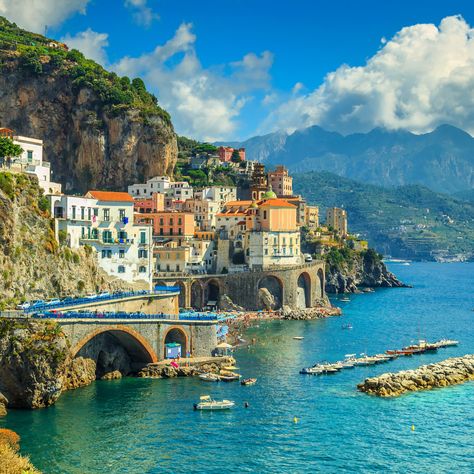 Overwater bungalows, Parisian picnics, wine-tasting. These 9 romantic getaways are guaranteed to get you in the mood. Best Places In Italy, Best Vacation Spots, Amalfi Coast Italy, Places In Italy, Ulsan, Beaux Villages, Destination Voyage, Beautiful Places In The World, Sorrento