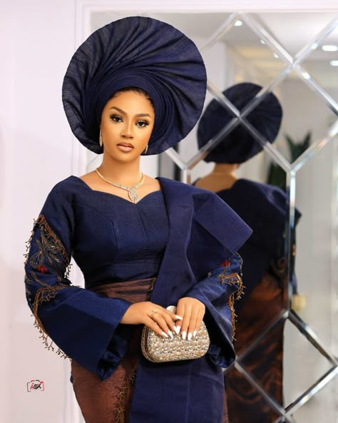 Komole and Gele Nigerian Wedding Dresses Traditional, Yoruba Bride, Nigerian Traditional Wedding, African Traditional Wedding Dress, Nigerian Bride, Bride Attire, African Bride, Traditional Wedding Attire, Traditional Attires