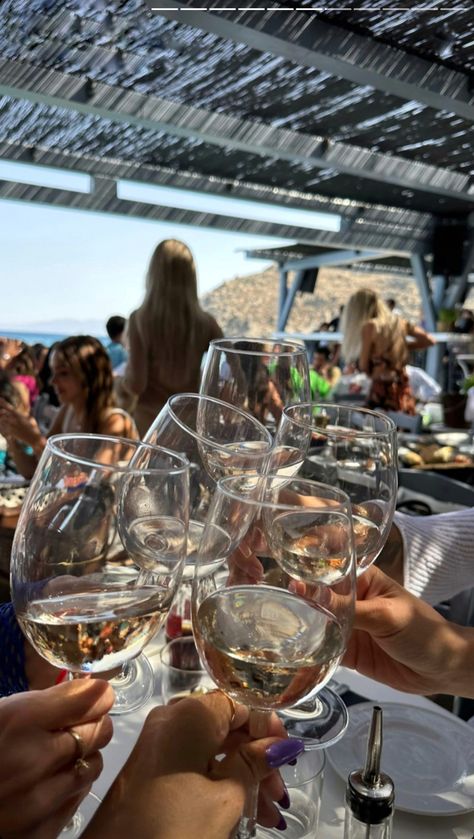 📍 Spilia Seaside Restaurant & Bar, Mykonos Mykonos Greece Outfit, Mykonos Party, Ibiza Trip, Club Mykonos, Mykonos Restaurant, Ibiza Restaurant, Seaside Restaurant, Ibiza Travel, Greece Outfit