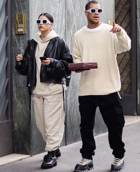 Cream coordinating outfits matching couples Streetwear Couple Street Style, Couple Outfits Streetwear, Matchy Outfit Couple, Couple Outfit Goals, Couple Streetwear, Streetwear Couple, Couple Matching Outfits, Couple Fits, Couples Outfit