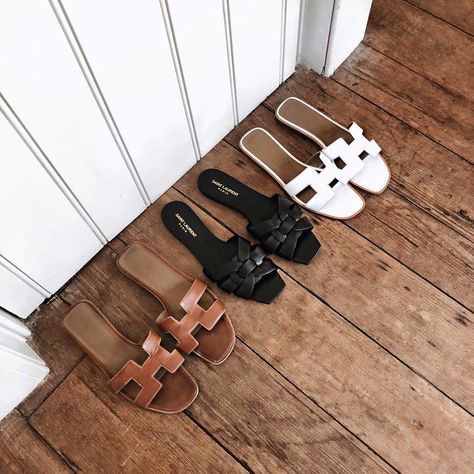 Investment Slides For Spring & Summer Tas Lv, Ysl Tribute, Brooklyn Blonde, Slides Outfit, Ross Geller, Shoe Wishlist, Sandals Outfit, Chandler Bing, Hermes Shoes