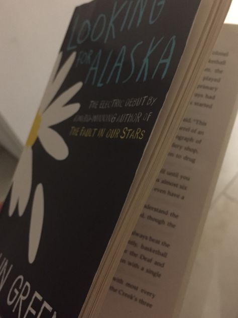 Looking for alaska Looking For Alaska Book Aesthetic, Looking For Alaska Book, Finding Alaska, Alaska Book, Looking For Alaska, Book Aesthetic, Alaska, Book Cover, Books