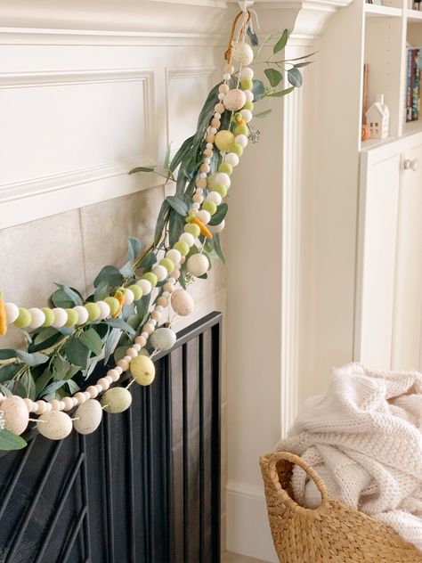 Easter Garland For Mantel, Easter Garland Diy, Easter Garlands, Garland On Mantle, Felt Pom Pom Garland, Cased Opening, Simple Easter Decor, Modern Easter Decor, Easter Mantle Decor