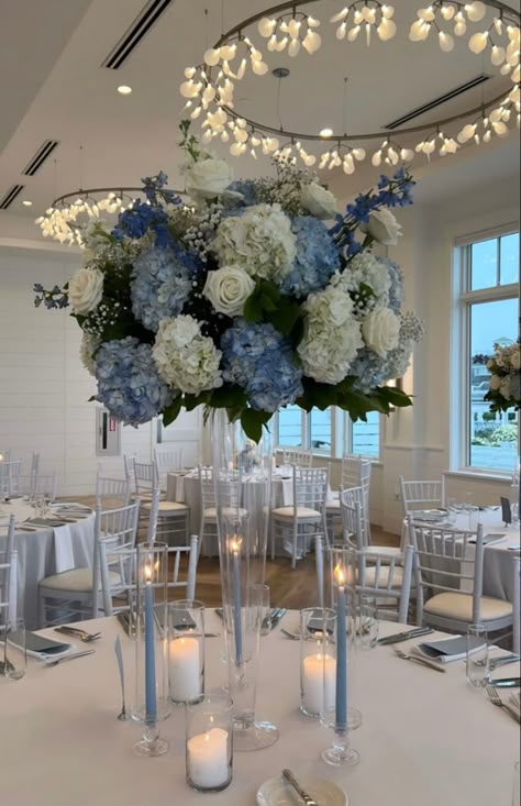 Blue Nikkah Decor, Light Blue And Silver Wedding Theme, Light Blue And White Wedding, Cinderella Quince, Baby Blue Quinceanera, Cinderella Quinceanera Themes, Weddings Decorations Elegant Romantic, Cinderella Quinceanera, Cinderella Wedding Theme