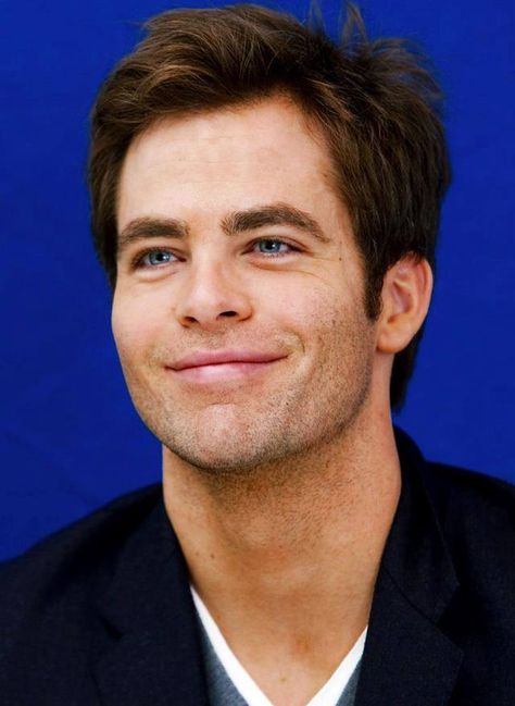 Chris Pine Chris Pine Star Trek, Chris Pine Eyes, Cris Pine, Hunter Parrish, Jesse Mccartney, James Marsden, James T Kirk, Kendall Schmidt, Cody Simpson