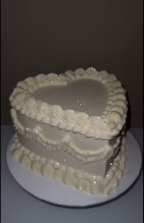 Birthday Cake With Message, Ruffle Heart Cake, White Heart Shaped Birthday Cake, Birthday 25 Cake, Cake Silver Birthday, White Heart Cake Birthday, 18th Birthday Cake Heart, Silver And White Birthday Cake, 17 Birthday Cake Aesthetic