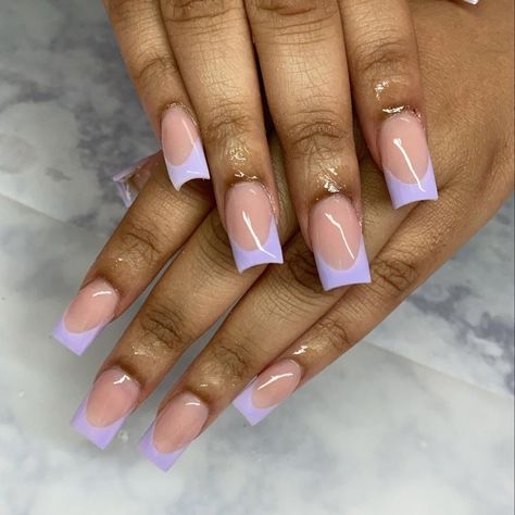 Modern French Tip Nails Square, Cute Short Nail Sets Purple, Short Purple French Tip Nails, Birthday Nails Square Medium, Acrylic Nails Square Medium, Purple French Tip Nails Acrylic, Acrylic Nails Short Square, Purple French Tip Nails, Quick Nails