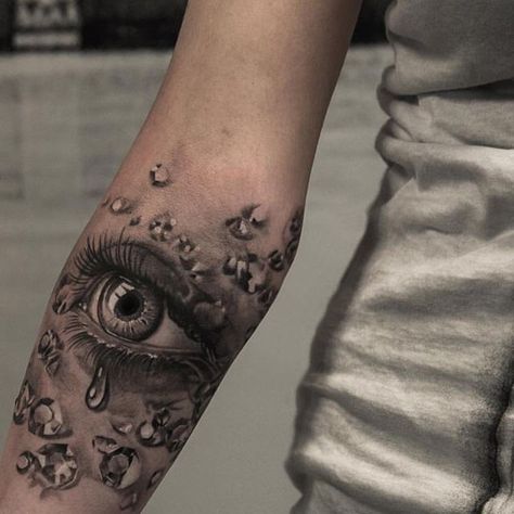 ➰ Tattoo Perna, Hyper Realistic Tattoo, Evil Eye Tattoo, Filigree Tattoo, Crazy Diamond, Ancient Tattoo, Realistic Tattoo Sleeve, Diamond Tattoos, Chest Piece Tattoos