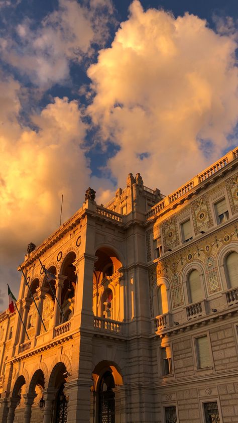 City center
Clouds
Golden light
Sunset
Art
Old
Palace
City
Daylight
Sun
Yellow
Trieste
Italy
Italian Clouds Art, Art Gold, Trieste, Ski Trip, Beach Hotels, Architecture Fashion, Day Trip, Old World, Summer Vacation