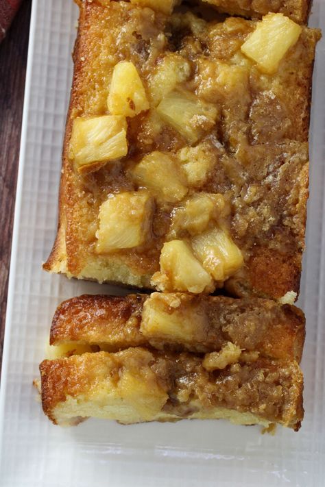 Pineapple Loaf Cake - Pineapple Loaf Cake Recipe, Pineapple Chunk Recipes, Pineapple Loaf Bread, Pineapple Coffee Cake, Baking With Pineapple, Recipes With Fresh Pineapple, Pineapple Chunks Recipes, Loaf Desserts, Pineapple Loaf Cake