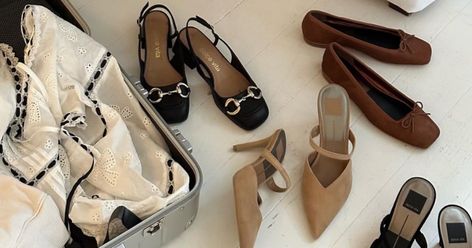 The 7 Shoe Styles Everyone Should Have In Their Closet Shoe Capsule Wardrobe, Shoe Capsule, Thrift Bundle, Cloth Wardrobe, Navy Flip Flops, Official Shoes, Bit Loafers, Shoes Too Big, The Everygirl