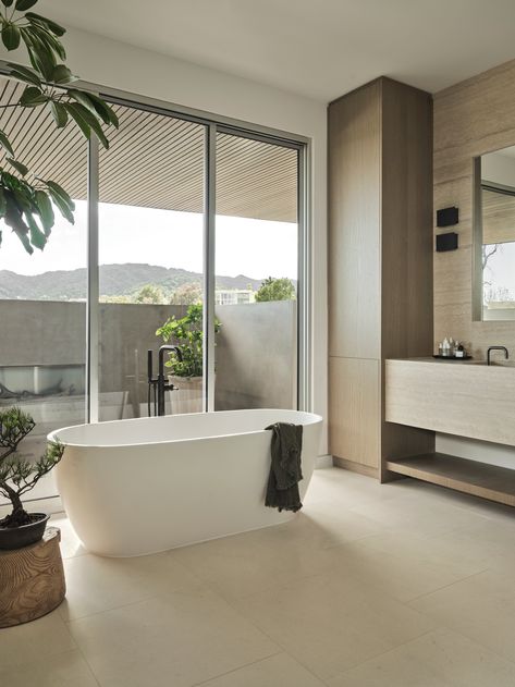 Dorothy Macik | Dorothy Macik Design Bath Window, Bathroom Big, Villas In Italy, Beach Interior, Hillside House, Sea House, Big Windows, Modern Bathroom Design, Large Windows