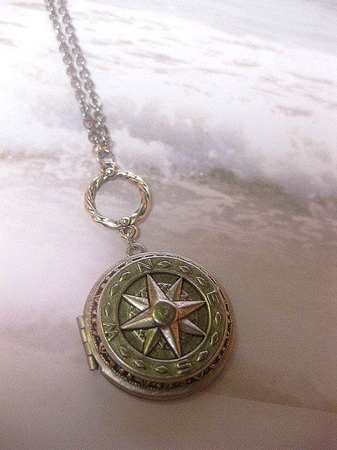 Compass Locket Necklace True North Locket by FashionCrashJewelry Compass Locket Necklace, Compass Necklace Aesthetic, Compass Aesthetic, Locket Aesthetic, Compass Locket, Ring Locket, Vintage Locket Necklace, Locket Necklaces, Compass Jewelry