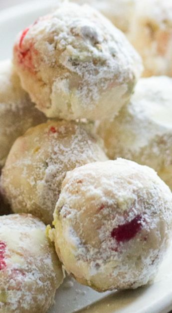 Cherry Pistachio Cherry Snowball Cookies Cherry Snowball Cookies, Pistachio Snowball Cookies, Food Inspiration Healthy, Cherry Pistachio, Snowball Cookies, Italian Cookies, Think Food, Christmas Cooking, Tea Cakes