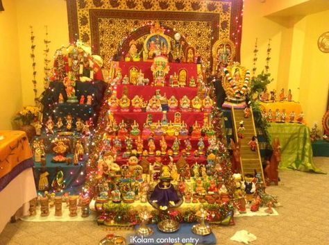 Contest entry Janaki's Golu and Theme Golu Contest 2012 | www.iKolam.com Meenakshi Kalyanam, Dasara Decoration Ideas At Home, Diy Golu Dolls, 10 Avatars, Meenakshi Temple, Storage Bags Diy, Navratri Puja, Golu Dolls, Mandir Decoration