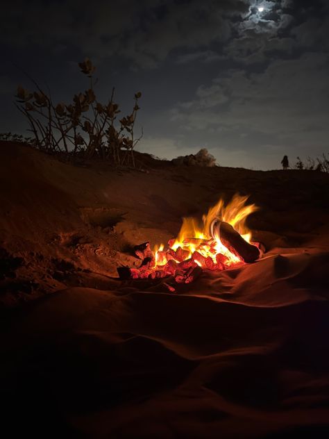 Arab, UAE, Campfire, camping, desert, night, dark, flames, fire, camel Camping Desert, Arabian Night, Summer Bucket Lists, Summer Bucket, Campfire, Bucket List, Quick Saves