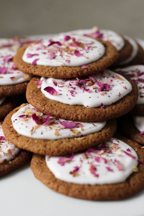 cardamom rose gingersnaps — Cardamom and Tea Gingersnaps Recipe, Ginger Molasses, Middle Eastern Desserts, Molasses Cookies, Gingerbread Cake, Molasses, Rose Water, Just Desserts, Sweet Recipes