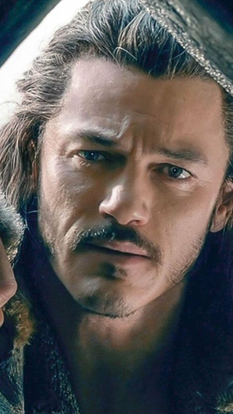 @@@ Bard (Luke Evans) Bard Hobbit, Luke Evans Bard, Royal Vampire, Vampire School, Luke Evans, Thranduil, Writing Ideas, The Hobbit, Writing