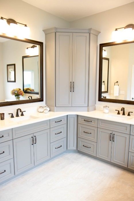 Master Bathroom with Large Vanity Tower - KBF Design Gallery 2 Sink Corner Bathroom Vanity, Bathroom Vanity With Corner Tower, Corner Double Vanity Bathroom Layout, U Shaped Vanity Master Bathrooms, Corner Master Vanity, 6ft Bathroom Vanity, Double Vanity Corner, Bathroom L Shaped Layout, L Shaped Bathroom Counter