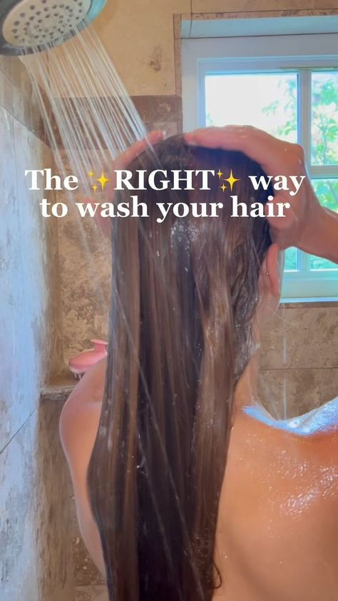 653K views · 10K reactions | Some more tips 👇🏻 1. Wash your hair with warm (not hot) water. This will help to open the hair cuticle to let it absorb moisture. 2. Always emulsify your shampoo before applying. This will help it spread more evenly. 3. Apply your hair products in sections. This will hell ensure you evenly distribute your products to your hair! 4. If you wash your hair frequently, stay away from sulfates! Products with sulfates strip your hair & will lead to dry and brittle hair if used too often :( 5. If you shower fewer than 2x a week dont be afraid of sulfates! They will help get rid of build up. 6. Hair mask BEFORE conditioning. Hairmasks are hydrating and restoritive while conditioner helps close the hair cuticle and seal in that moisture🤍 7. End your shower in a cold r Before Shower Hair Mask, What To Do After Washing Hair, How To Correctly Wash Your Hair, Hair Tips Before Washing, How To Stop Washing Hair Everyday, Not Washing Hair Everyday Tips, Healthy Hair Tips, Brittle Hair, Hair Mask