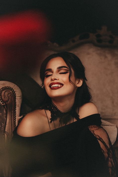 Vampire Photo Shoot Ideas, Vampire Aesthetic Black Woman, Vampire Aesthetic Photoshoot, Woman Vampire Aesthetic, Dracula Photoshoot, Vampy Photoshoot, Vampire Halloween Aesthetic, Halloween Vampire Aesthetic, Vampire Red Aesthetic