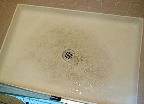 Clean Shower Floor, Fiberglass Shower Pan, Fiberglass Shower Stalls, Fiberglass Shower, Cleaning Paste, Retro Renovation, Cleaning Stuff, Deep Cleaning Tips, Shower Pan