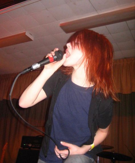 hayley williams of paramore live at harmony grange - wilmington, delaware - april 2nd, 2006 - all we know is falling era All We Know Is Falling, Hayley Paramore, Pfp Material, Self Titled, Wilmington Delaware, All We Know, Class 12, Hayley Williams, Our Generation