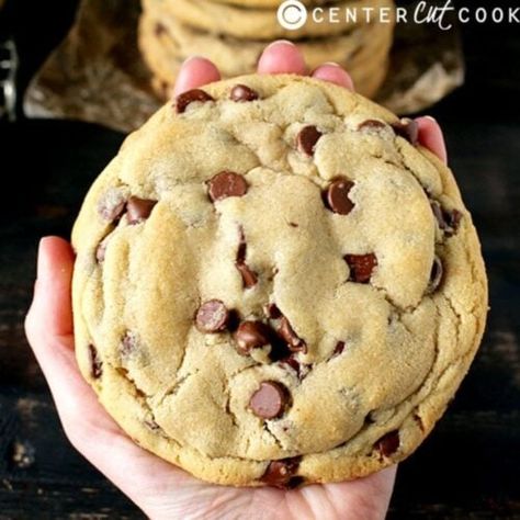 Jumbo Chocolate Chip Cookies - CenterCutCook Jumbo Chocolate Chip Cookies, Jumbo Cookies, Dessert Aux Fruits, Chocolate Chip Recipes, S'mores, C Is For Cookie, Yummy Sweets, Bake Sale, Cookies Recipes Chocolate Chip