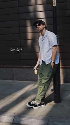 2. Fashion: #fashion, #style, #outfitinspiration, #beauty Minimalist Skater Style, Mens Summer Fashion 2020, Men Skater Style Street Fashion, Outfit Casual Pria, Looks Streetwear, Minimalist Fashion Men, Street Style Outfits Men, Street Fashion Men Streetwear, Men Stylish Dress