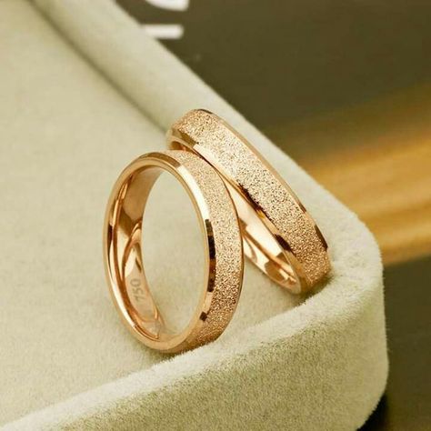 Wedding Ring Gold Couple, Engagement Rings Couple Engagement Rings Couple Gold, Wedding Rings Sets His And Hers Gold Couple, Couple Ring Design Couple Rings Design Unique, Wedding Ring Designs Couple, Gold Wedding Rings Couple, Couple Rings Design Unique, Rings Aesthetic Gold, Engagement Rings Simple